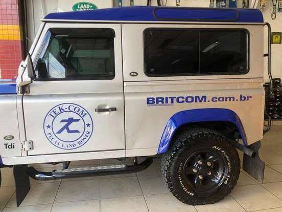 LAND ROVER DEFENDER 2.5 90 CSW 4X4 TURBO INTERCOOLER DIESEL 2P MANUAL